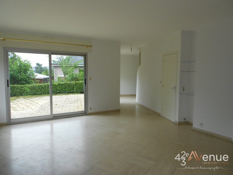 MAISON A LOUER - L ETRAT L ORANGERIE - 188.21 m2 - 1 500 &euro; charges comprises par mois