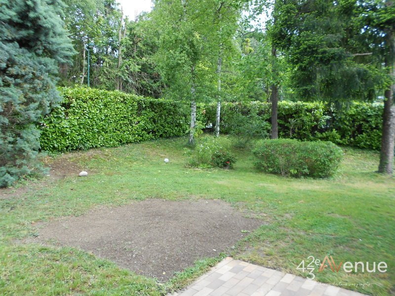 MAISON A LOUER - L ETRAT L ORANGERIE - 188.21 m2 - 1 500 &euro; charges comprises par mois