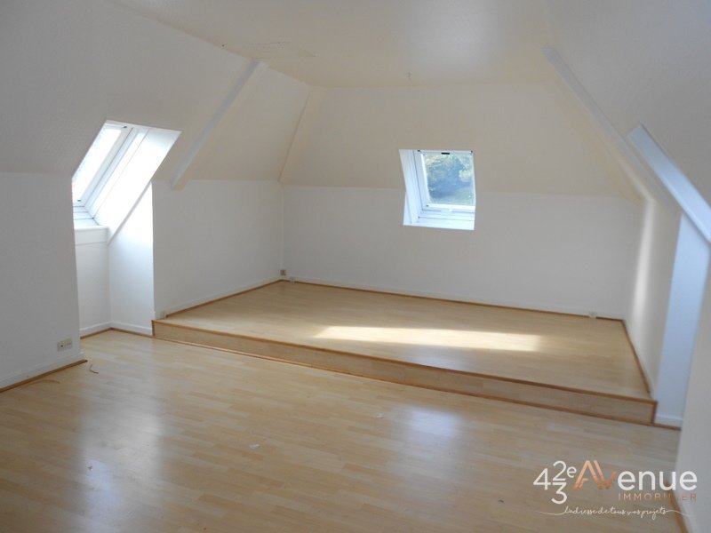 MAISON A LOUER - L ETRAT L ORANGERIE - 188.21 m2 - 1 500 &euro; charges comprises par mois