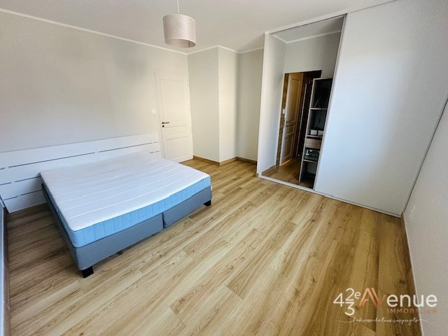 MAISON A LOUER - ST CHAMOND - 175.36 m2 - 1�850�&euro; charges comprises par mois