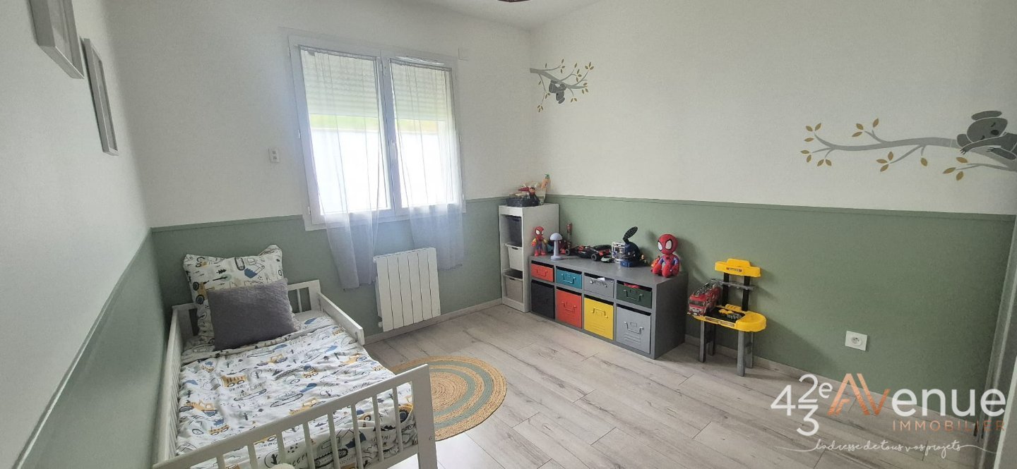 MAISON A LOUER - ST CHAMOND - 100 m2 - 1 300 &euro; charges comprises par mois