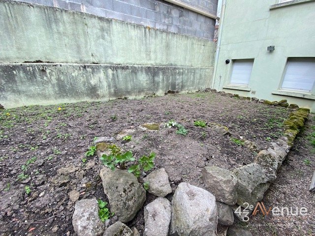 MAISON A LOUER - ST ETIENNE COTE CHAUDE LES MAISONS ROUGES - 143.7 m2 - 999 &euro; charges comprises par mois