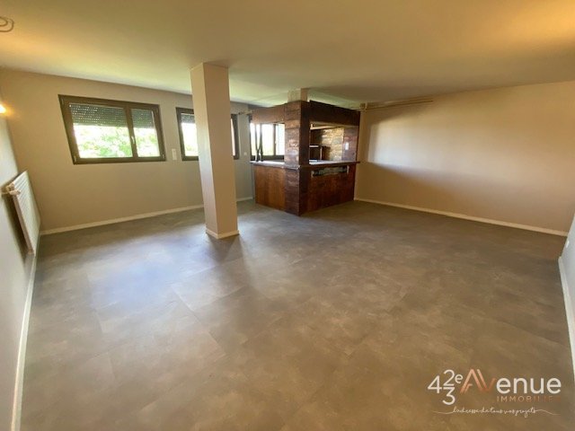 MAISON A LOUER - ST ETIENNE MONTAUD/BEL AIR/BERGSON - 199.33 m2 - 1�500�&euro; charges comprises par mois