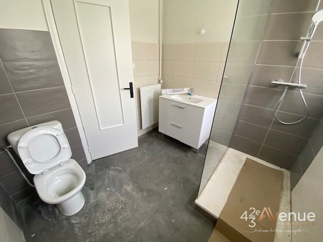 MAISON A LOUER - ST ETIENNE MONTAUD/BEL AIR/BERGSON - 199.33 m2 - 1�500�&euro; charges comprises par mois