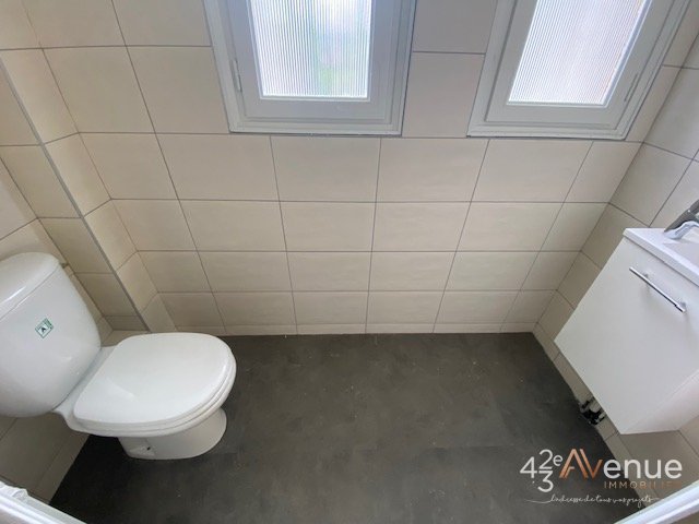 MAISON A LOUER - ST ETIENNE MONTAUD/BEL AIR/BERGSON - 199.33 m2 - 1�500�&euro; charges comprises par mois