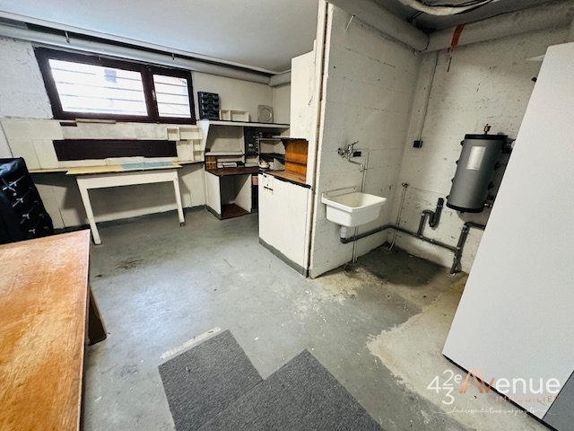 MAISON - ST ETIENNE MONTAUD/BEL AIR/BERGSON - 199.33 m2 - LOU&Eacute;