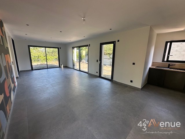 MAISON A LOUER - ST ETIENNE ZENITH/MEONS/LE SOLEIL - 100.85 m2 - 1 000 &euro; charges comprises par mois