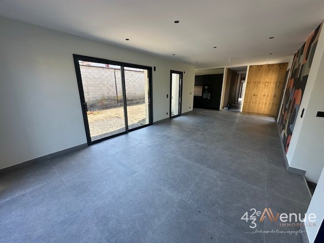 MAISON A LOUER - ST ETIENNE ZENITH/MEONS/LE SOLEIL - 100.85 m2 - 1 000 &euro; charges comprises par mois