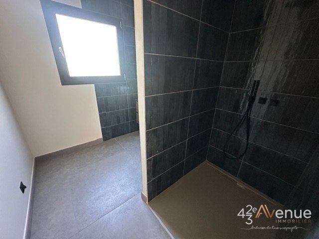 MAISON A LOUER - ST ETIENNE ZENITH/MEONS/LE SOLEIL - 100.85 m2 - 1 000 &euro; charges comprises par mois