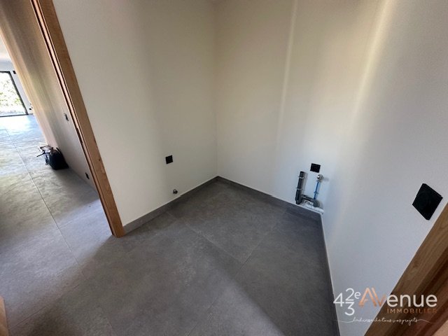 MAISON A LOUER - ST ETIENNE ZENITH/MEONS/LE SOLEIL - 100.85 m2 - 1 000 &euro; charges comprises par mois