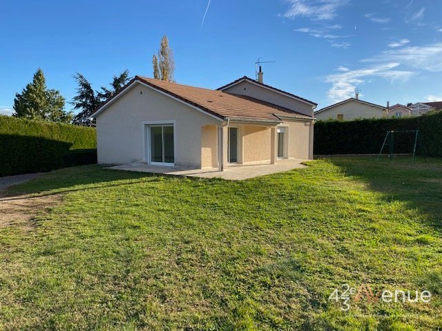 MAISON A LOUER - ST JUST ST RAMBERT - 122.33 m2 - 1�365�&euro; charges comprises par mois