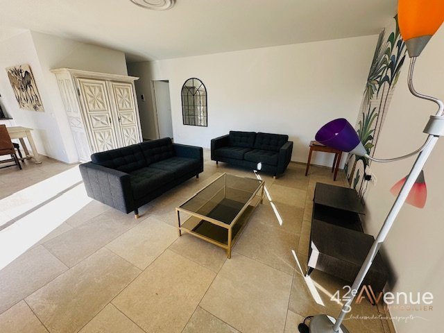 MAISON NEUVE A LOUER - ST PRIEST EN JAREZ PROCHE CHU NORD - 137.92 m2 - 2 400 &euro; charges comprises par mois