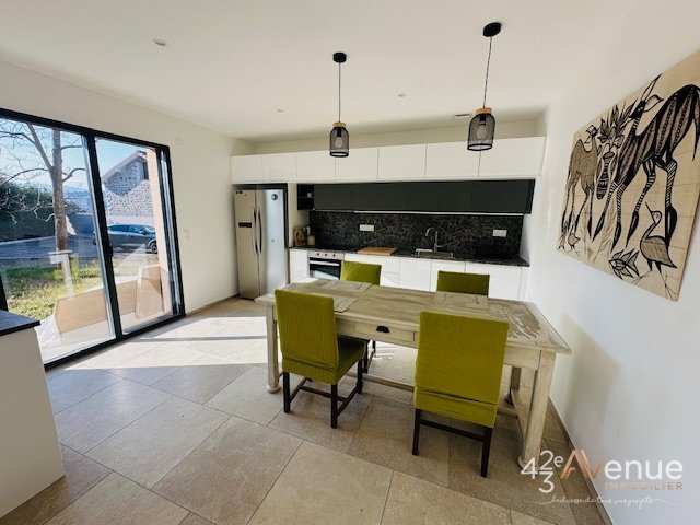 MAISON NEUVE A LOUER - ST PRIEST EN JAREZ PROCHE CHU NORD - 137.92 m2 - 2 400 &euro; charges comprises par mois