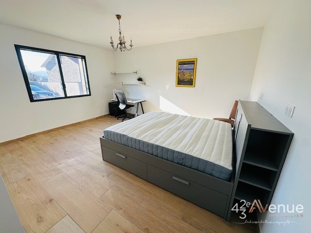 MAISON NEUVE A LOUER - ST PRIEST EN JAREZ PROCHE CHU NORD - 137.92 m2 - 2 400 &euro; charges comprises par mois