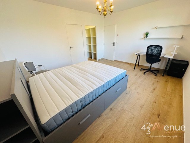 MAISON NEUVE A LOUER - ST PRIEST EN JAREZ PROCHE CHU NORD - 137.92 m2 - 2 400 &euro; charges comprises par mois