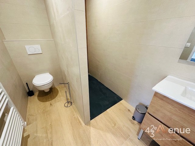 MAISON NEUVE A LOUER - ST PRIEST EN JAREZ PROCHE CHU NORD - 137.92 m2 - 2 400 &euro; charges comprises par mois