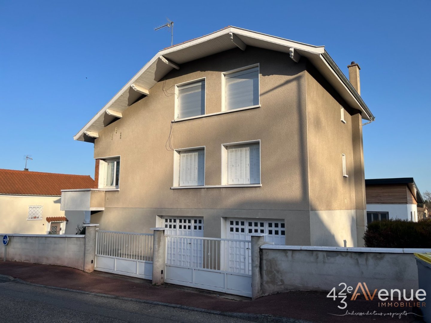 MAISON A VENDRE - ANDREZIEUX BOUTHEON - 111 m2 - 295�000�&euro;