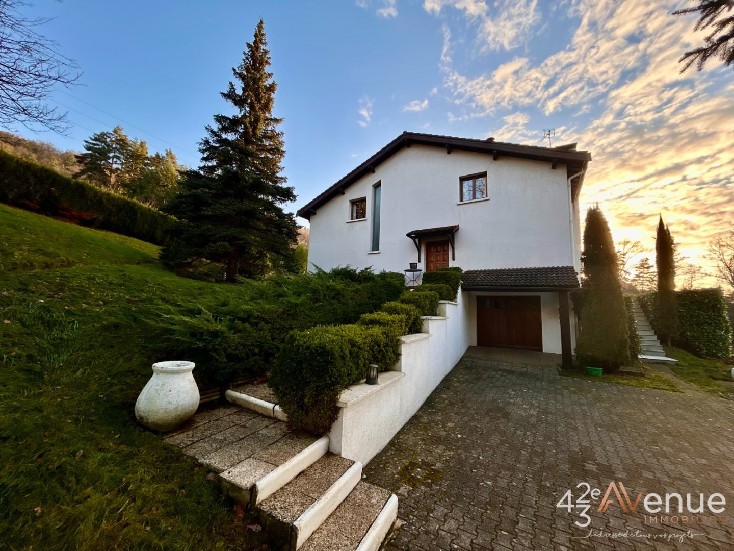 MAISON A VENDRE - AUREC SUR LOIRE - 207.87 m2 - 374�000�&euro;