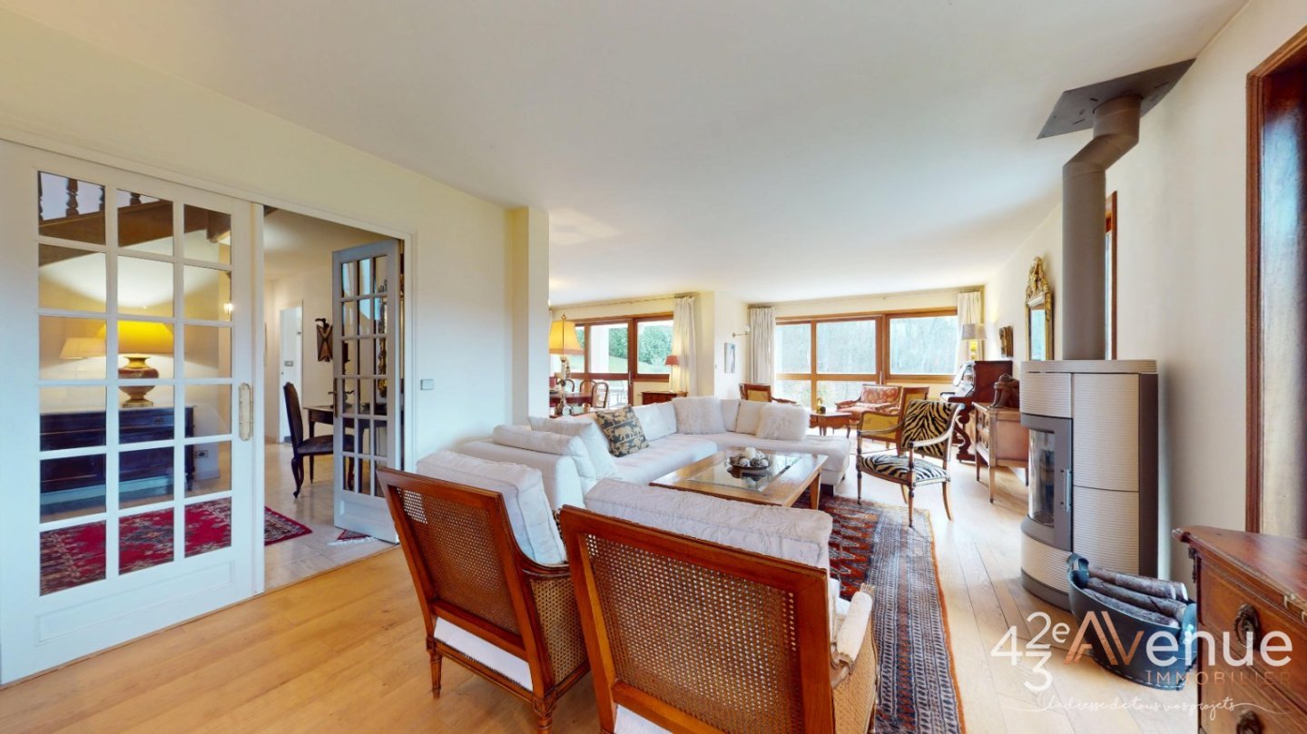 MAISON A VENDRE - AUREC SUR LOIRE - 207.87 m2 - 374�000�&euro;