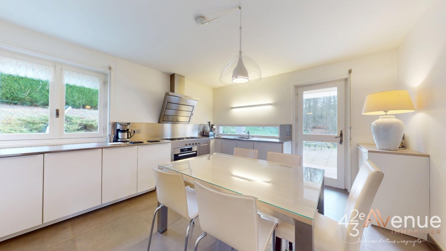 MAISON A VENDRE - AUREC SUR LOIRE - 207.87 m2 - 374�000�&euro;