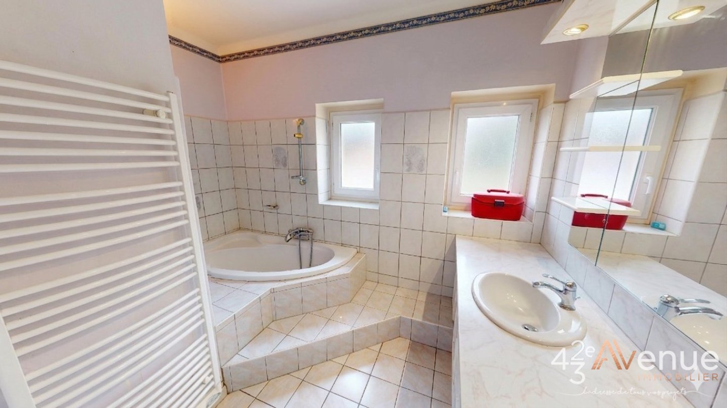 MAISON A VENDRE - AUREC SUR LOIRE - 178.28 m2 - 288�500�&euro;