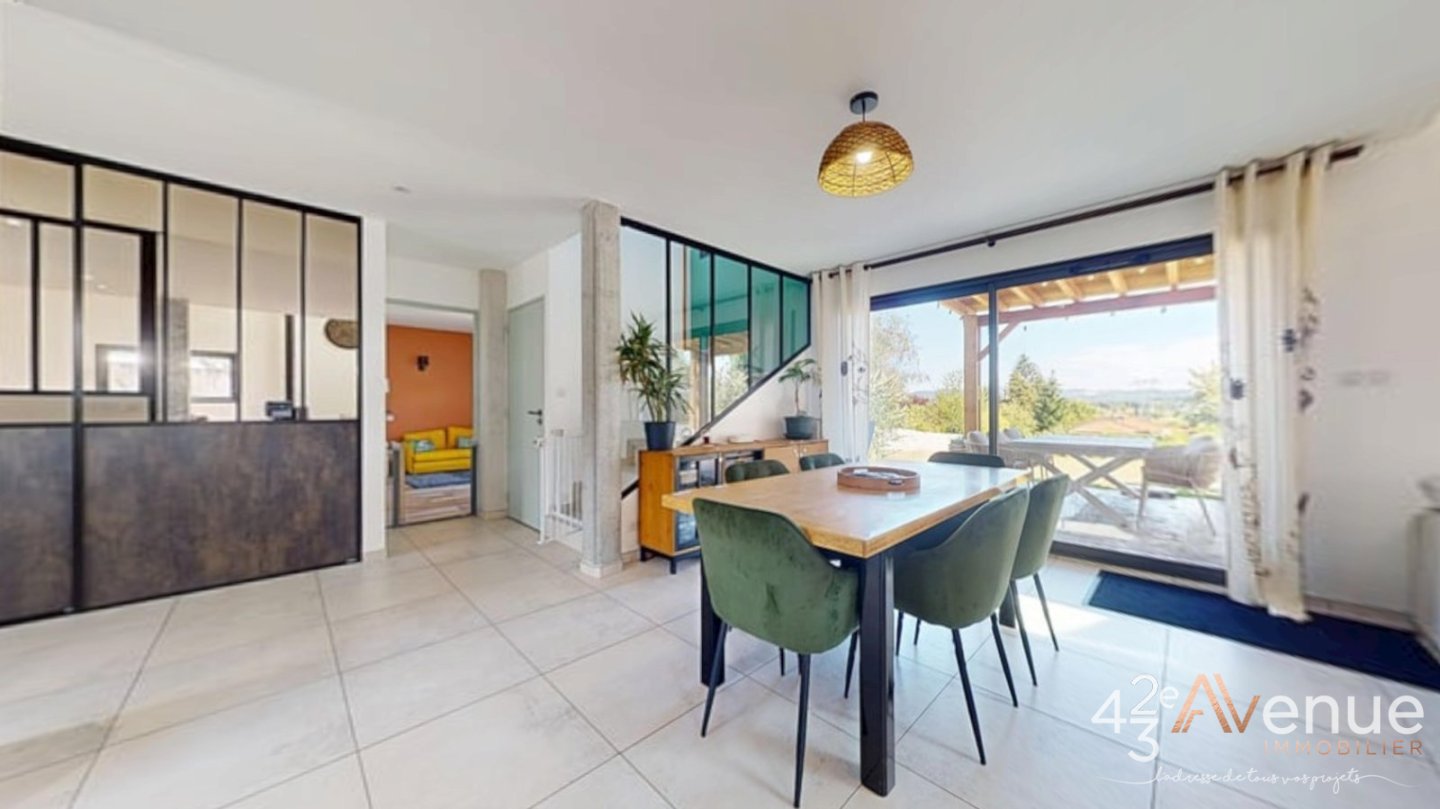 MAISON A VENDRE - BEAUZAC - 180 m2 - 447 000 &euro;