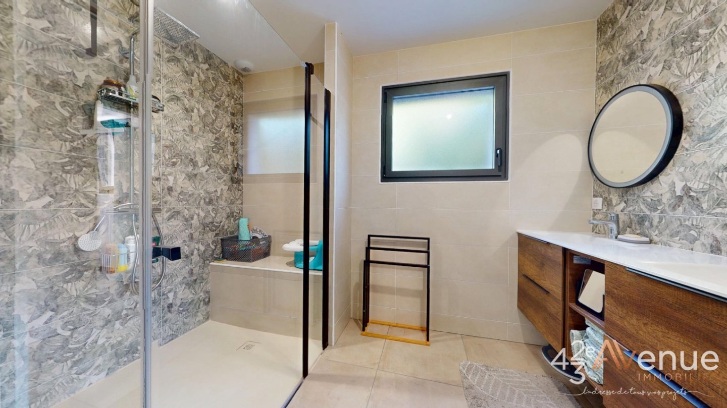MAISON A VENDRE - BEAUZAC - 180 m2 - 447 000 &euro;