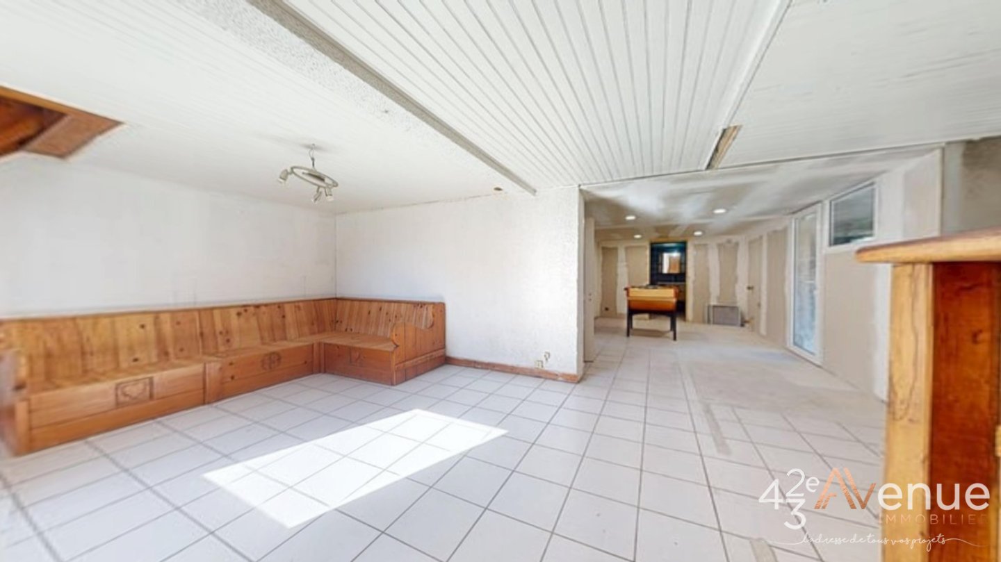 Maison individuelle A VENDRE - BEAUZAC - 163.2 m2 - 127 000 &euro;