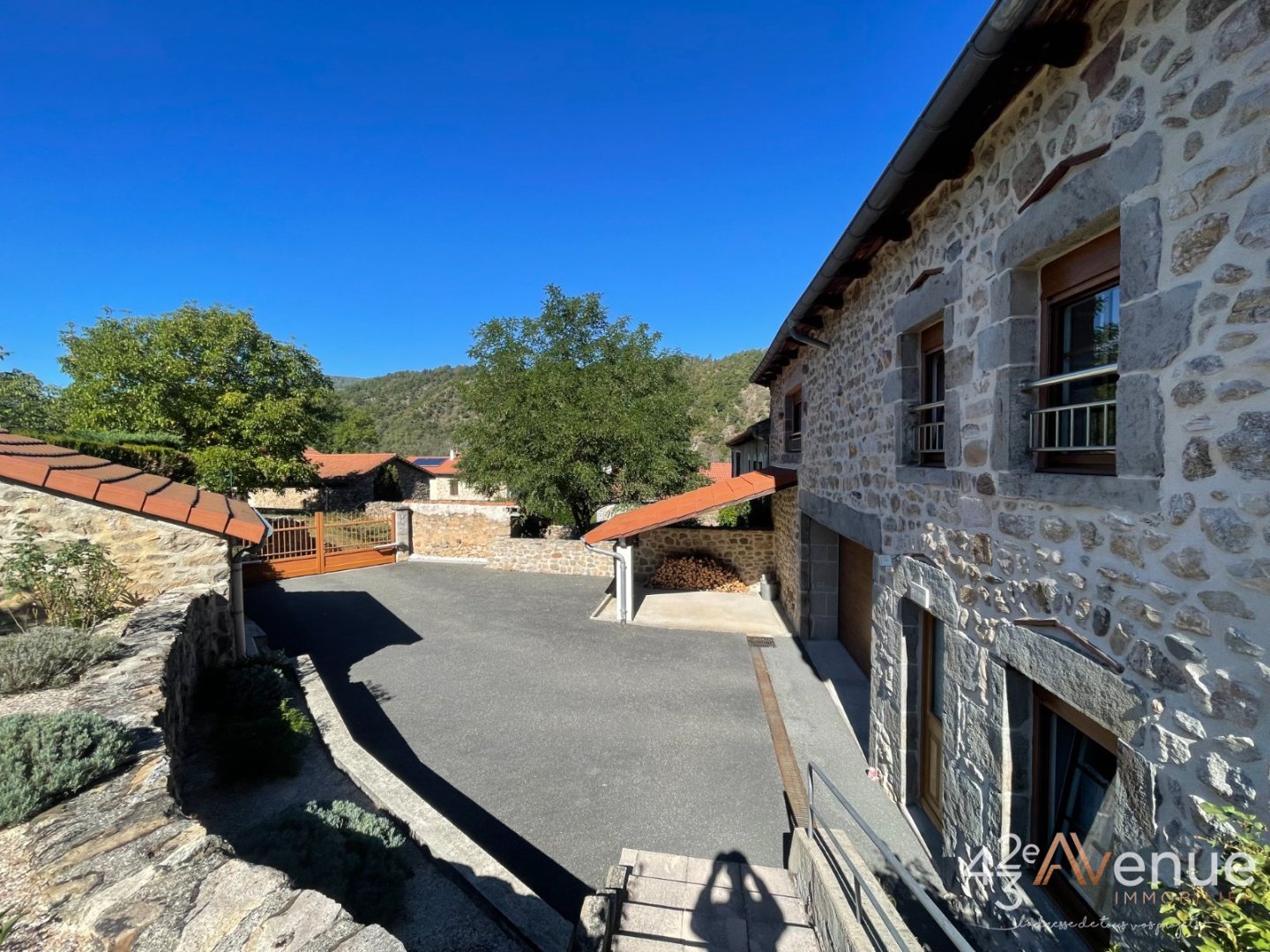 MAISON A VENDRE - BEAUZAC - 160 m2 - 180 000 &euro;