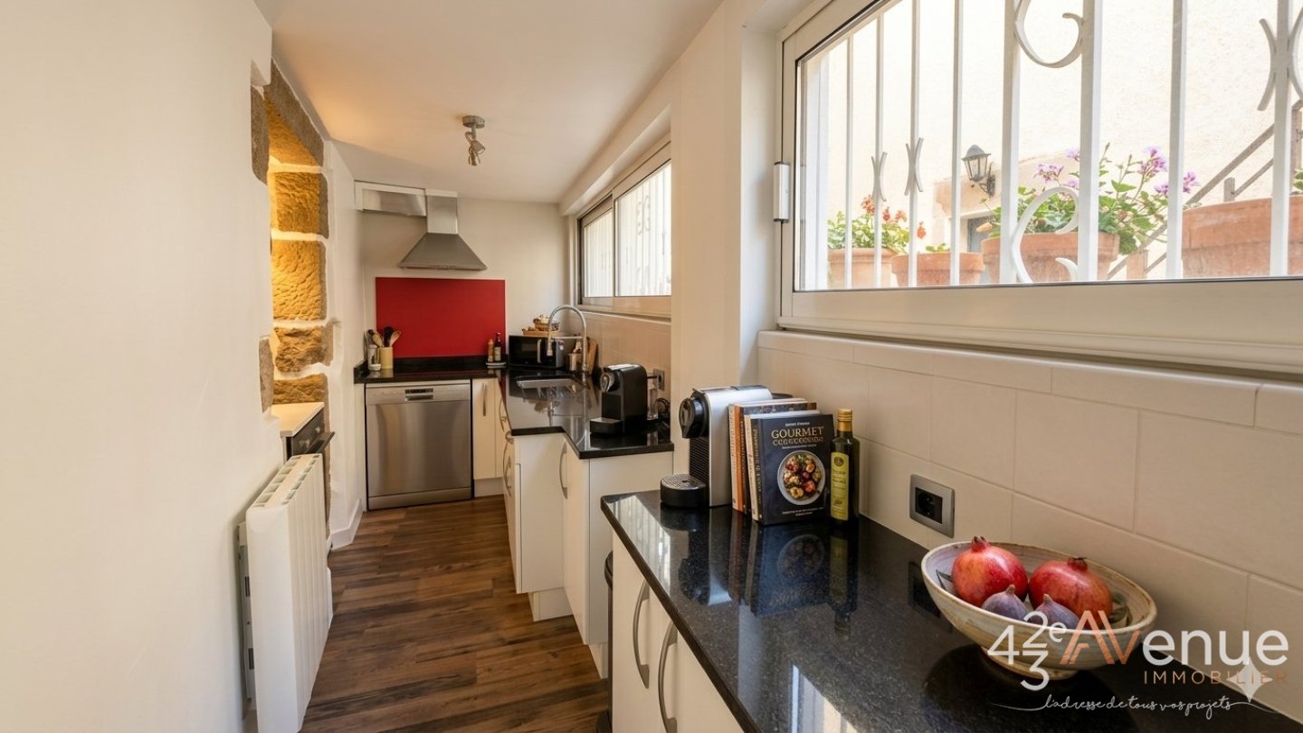 MAISON DE VILLE A VENDRE - GENILAC - 90 m2 - 146�000�&euro;