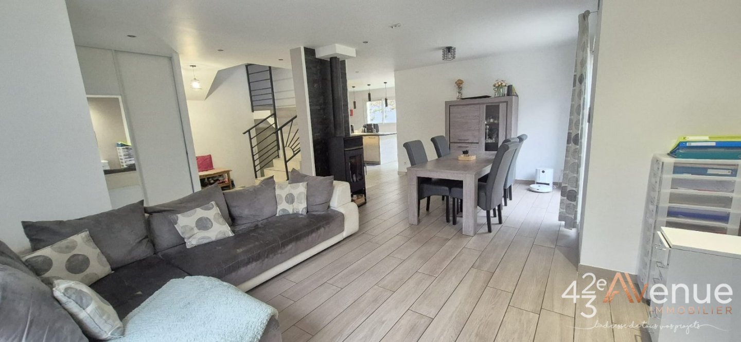 MAISON A VENDRE - LA RICAMARIE - 126 m2 - 245�000�&euro;