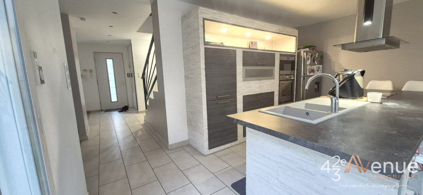 MAISON A VENDRE - LA RICAMARIE - 126 m2 - 245�000�&euro;