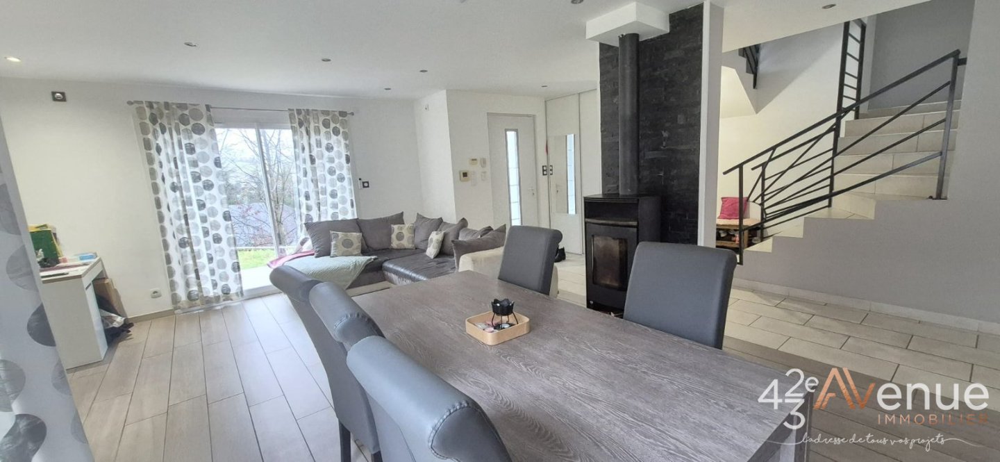 MAISON A VENDRE - LA RICAMARIE - 126 m2 - 245�000�&euro;