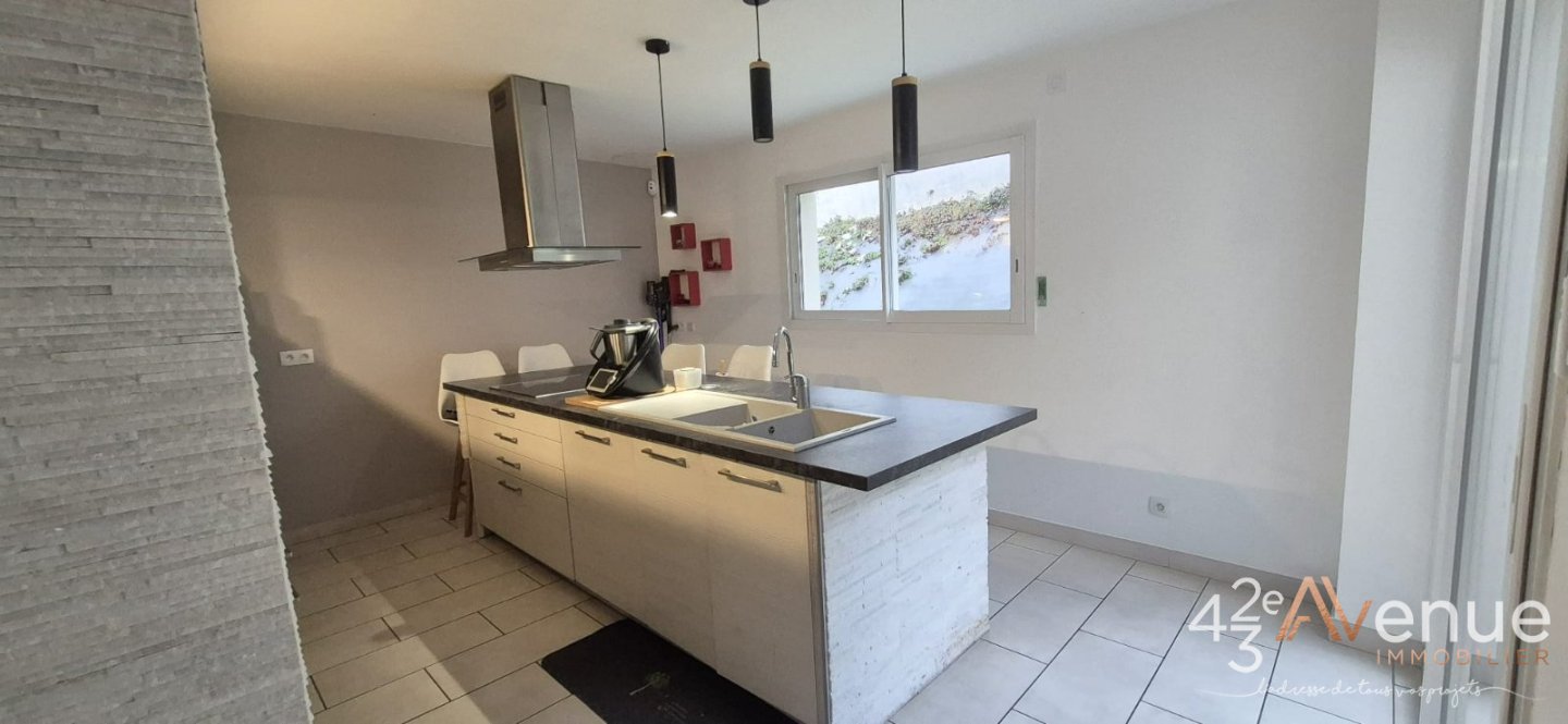 MAISON A VENDRE - LA RICAMARIE - 126 m2 - 245�000�&euro;