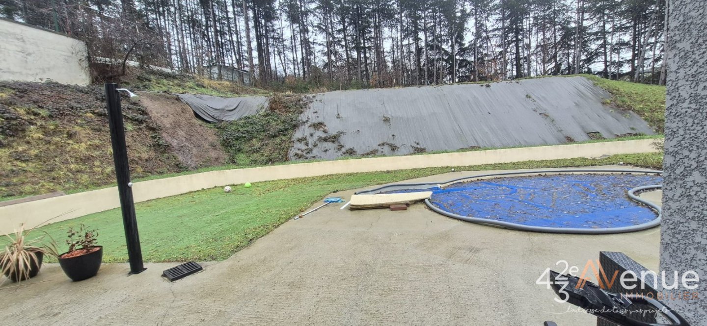 MAISON A VENDRE - LA RICAMARIE - 126 m2 - 245�000�&euro;