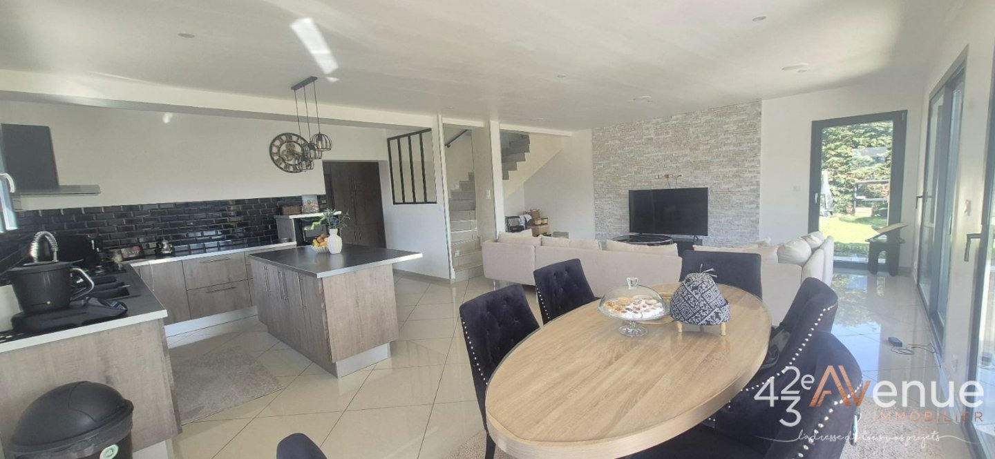 MAISON A VENDRE - LA RICAMARIE - 128 m2 - 341 000 &euro;