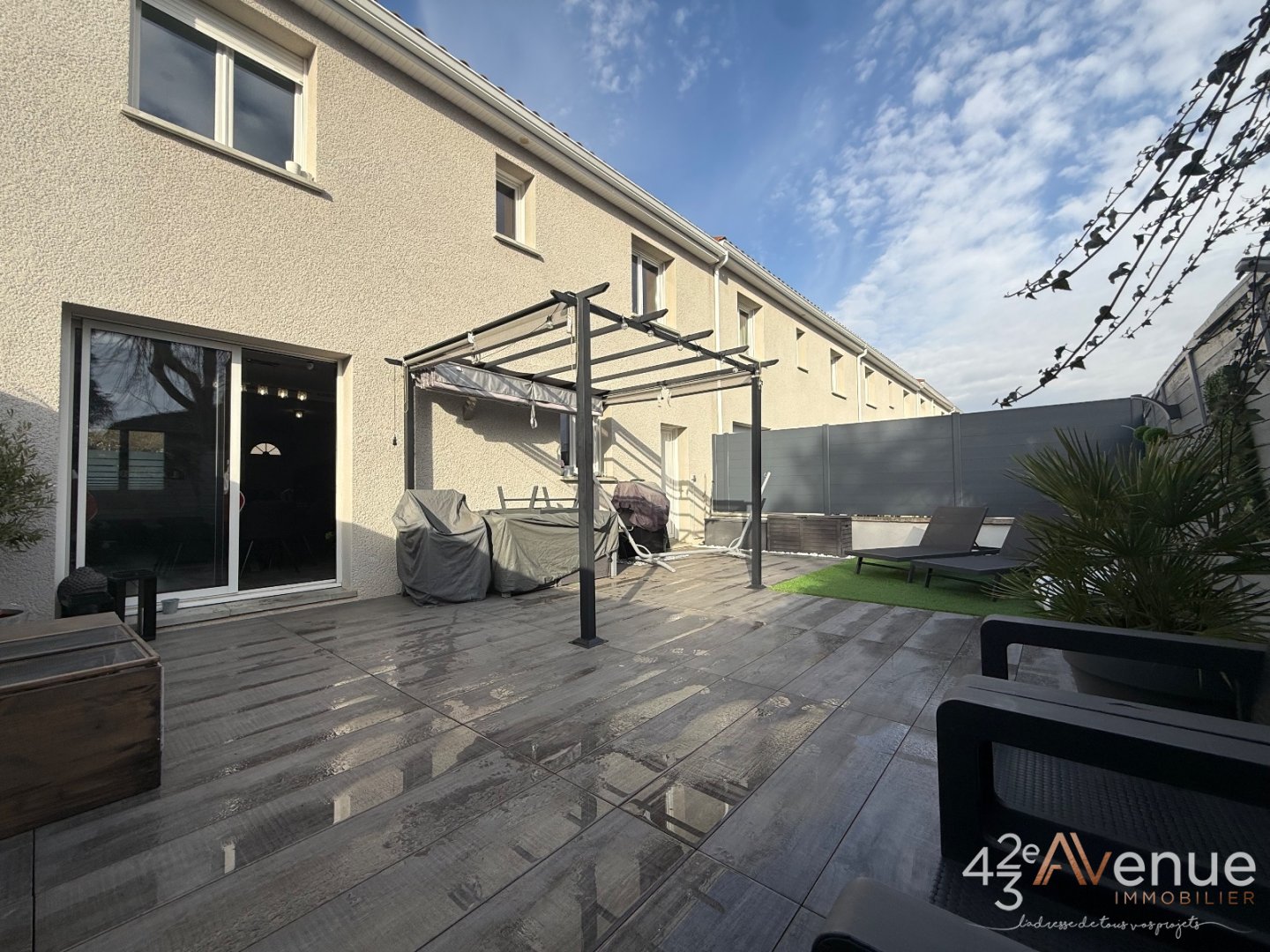 Maison duplex avec garage secteur la Talaudiere A VENDRE - LA TALAUDIERE - 98.05 m2 - 290�000�&euro;