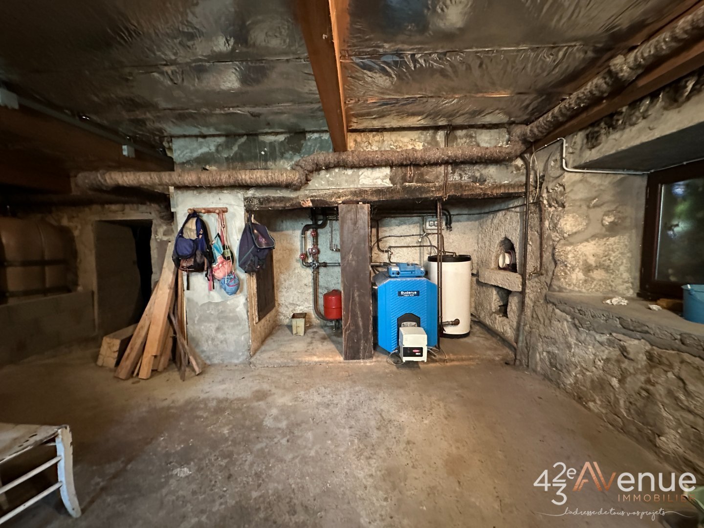 Maison de village en pierres A VENDRE - LA VERSANNE - 223 m2 - 230�000�&euro;