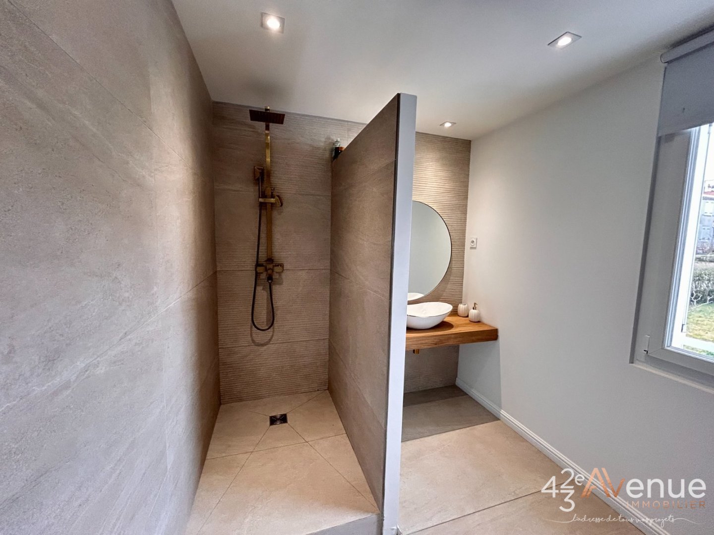 MAISON A VENDRE - LE CHAMBON FEUGEROLLES - 111 m2 - 238�000�&euro;