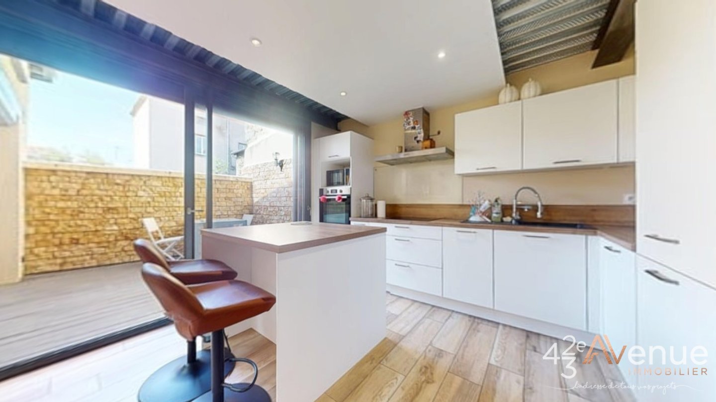 Maison de ville avec terrasse A VENDRE - MONISTROL SUR LOIRE - 88.8 m2 - 241 500 &euro;