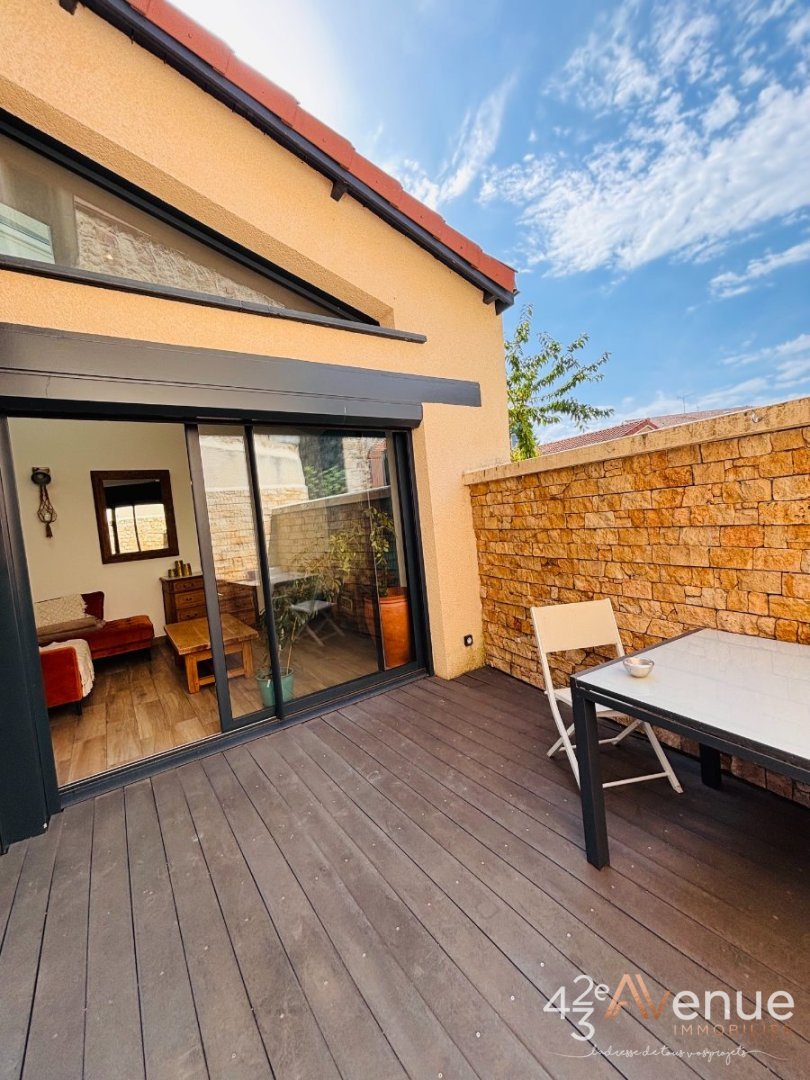 Maison de ville avec terrasse A VENDRE - MONISTROL SUR LOIRE - 88.8 m2 - 241 500 &euro;