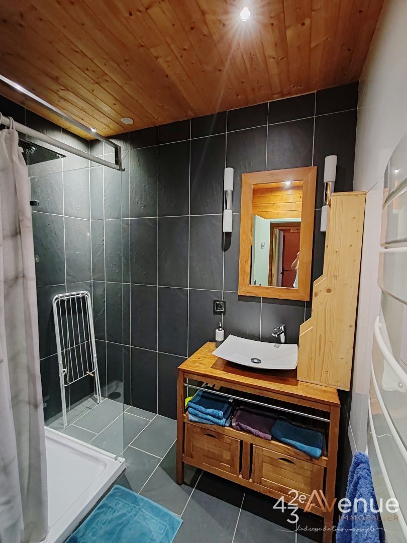 CHALET A VENDRE - PAVEZIN - 100 m2 - 289 000 &euro;