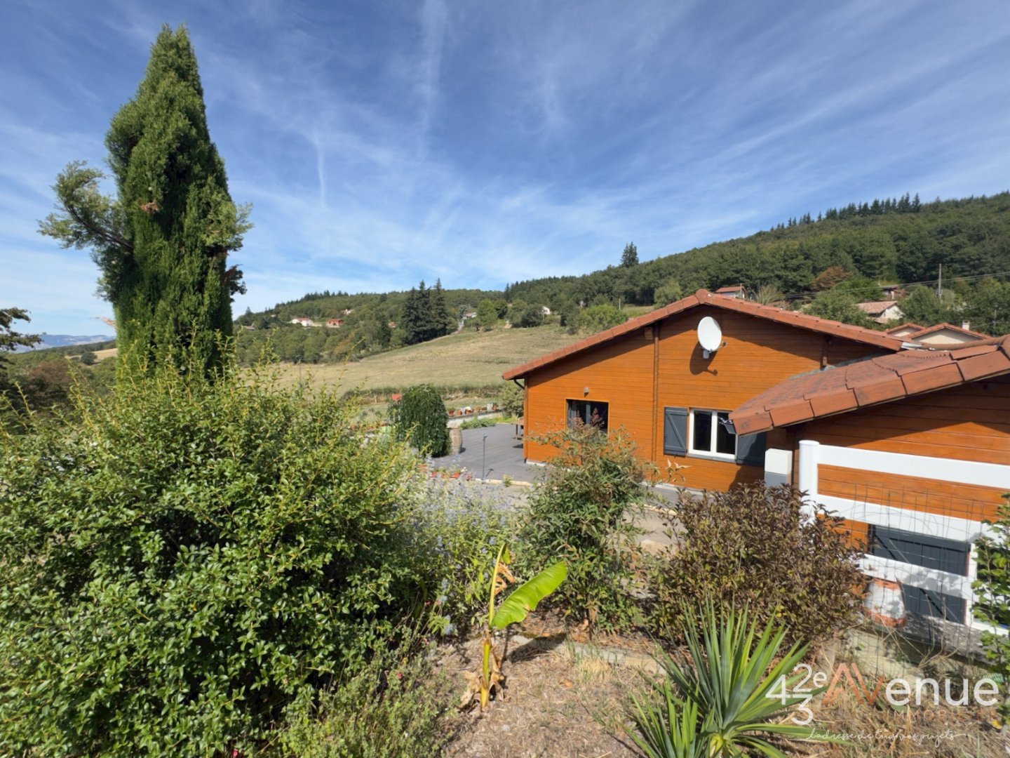 CHALET A VENDRE - PAVEZIN - 100 m2 - 289 000 &euro;