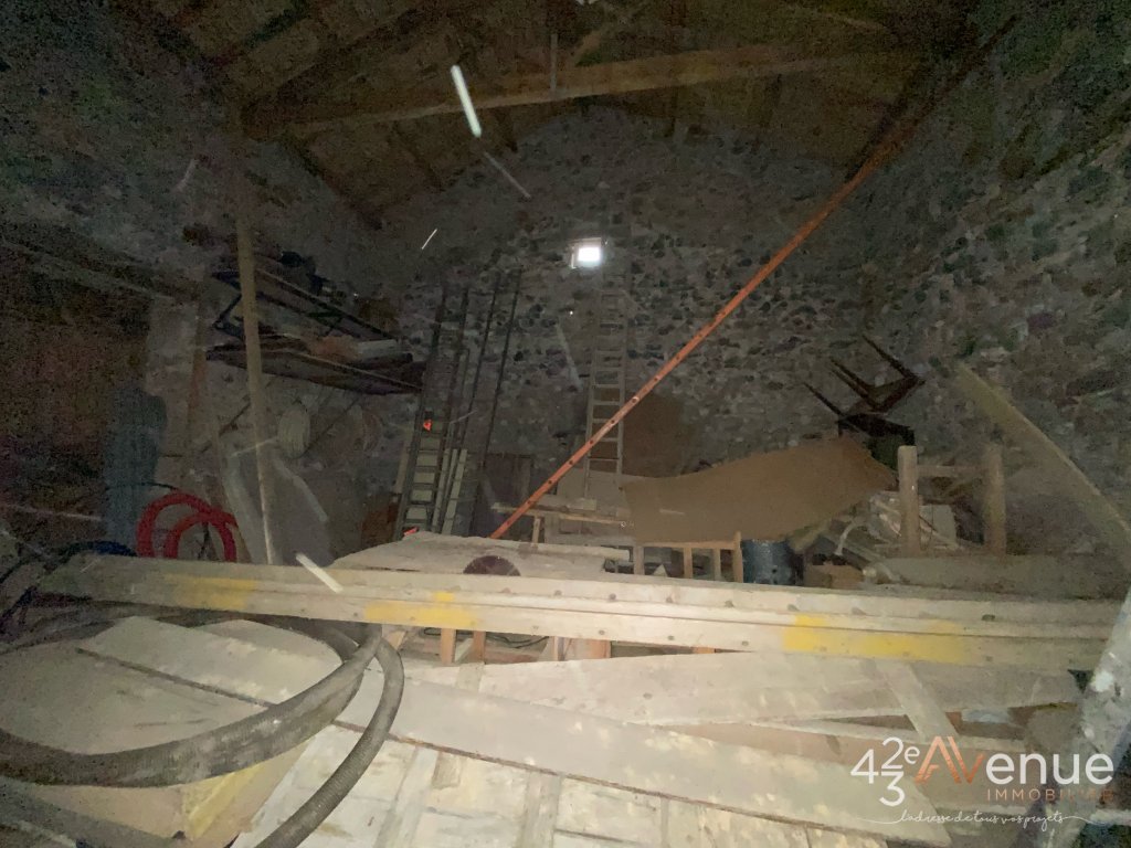 MAISON A VENDRE - ROCHE EN REGNIER - 136 m2 - 70 000 &euro;