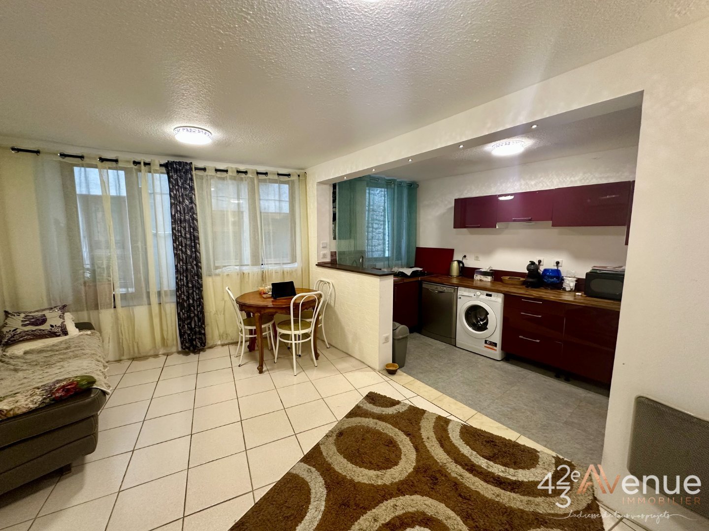 maison de ville A VENDRE - ST BONNET LE CHATEAU - 155 m2 - 140�000�&euro;