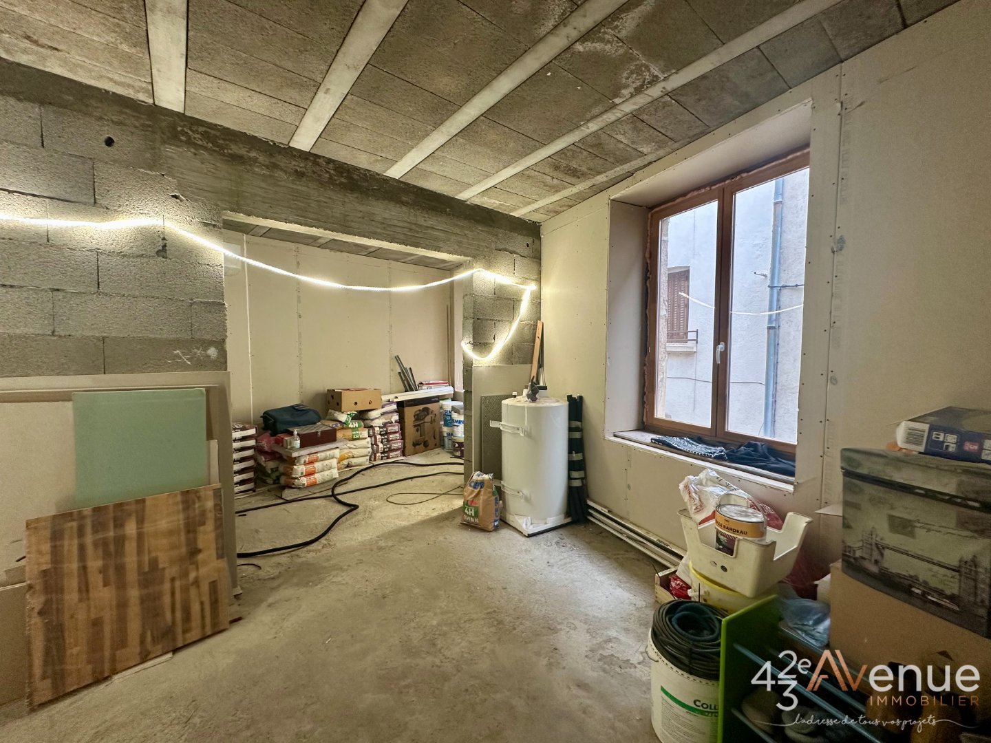 maison de ville A VENDRE - ST BONNET LE CHATEAU - 155 m2 - 140�000�&euro;