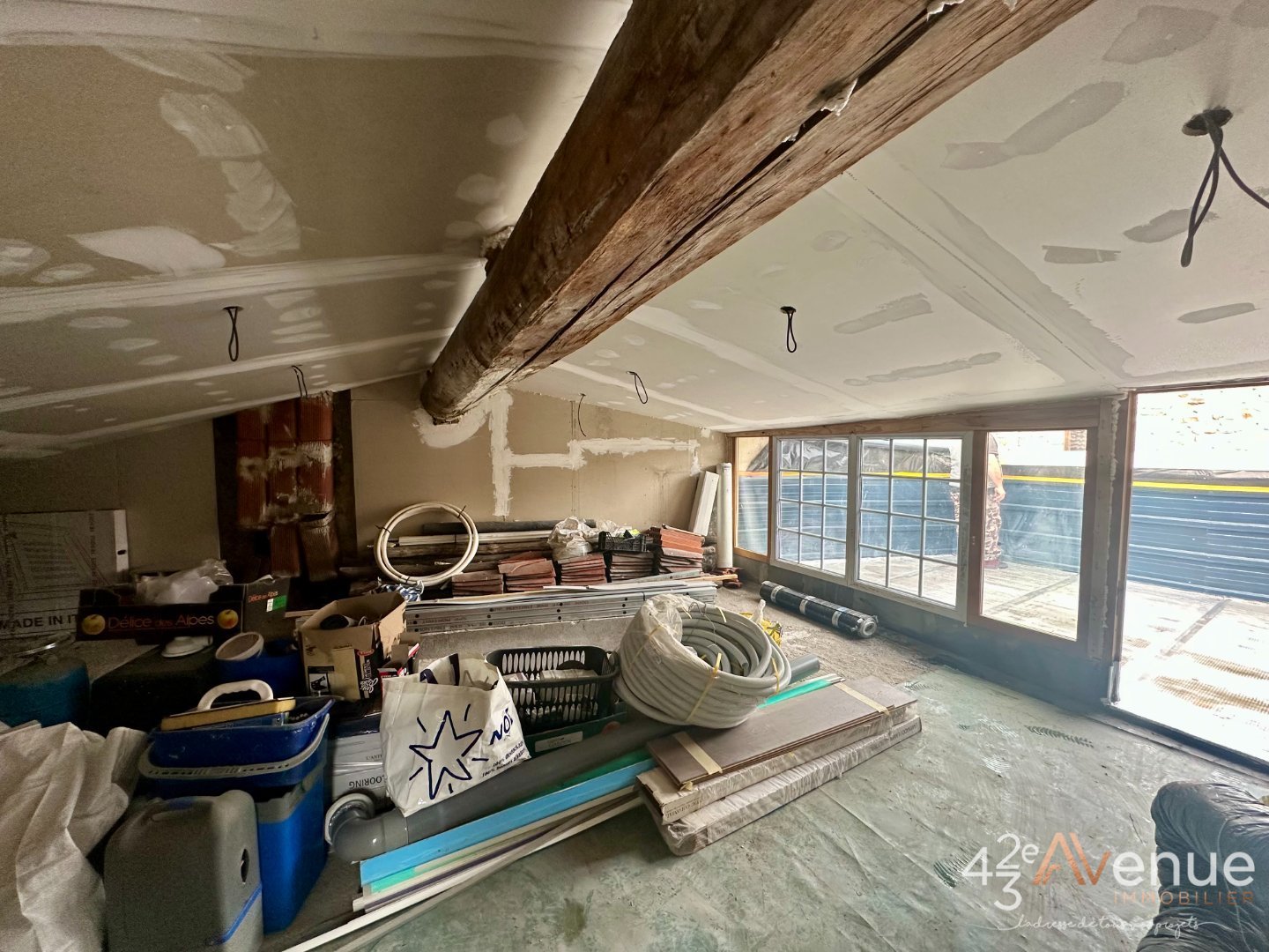 maison de ville A VENDRE - ST BONNET LE CHATEAU - 155 m2 - 140�000�&euro;