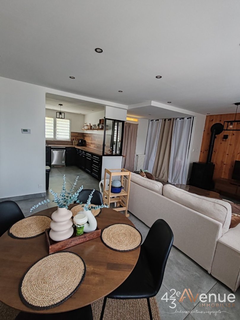 MAISON A VENDRE - ST CHAMOND - 153 m2 - 252 000 &euro;