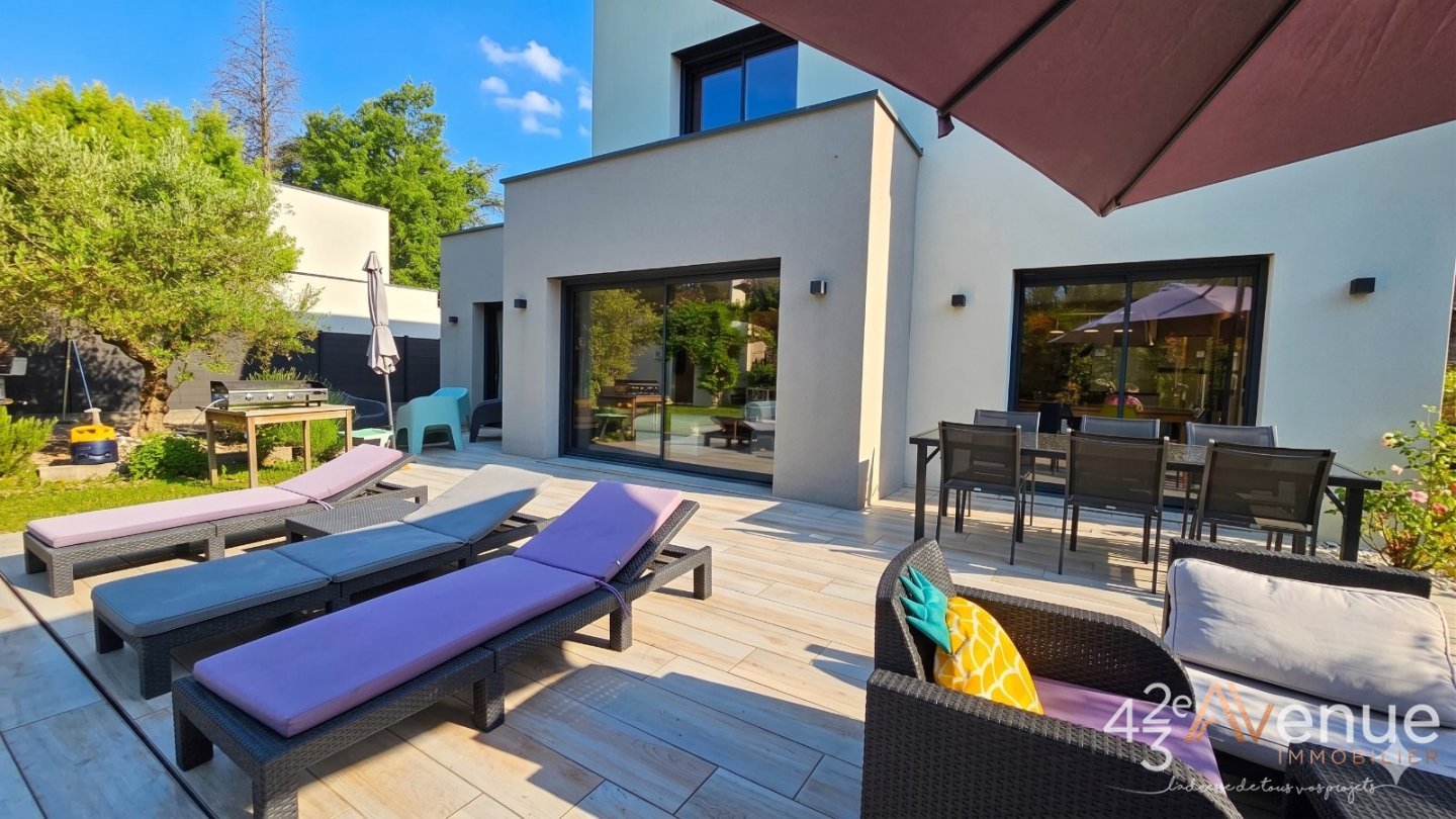 MAISON A VENDRE - ST ETIENNE BEL AIR - 123.3 m2 - 472 500 &euro;