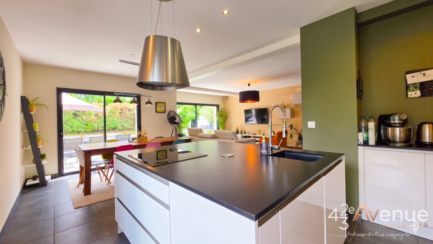 MAISON A VENDRE - ST ETIENNE BEL AIR - 123.3 m2 - 472 500 &euro;